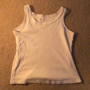 OLD NAVY WHITE TANKTOP